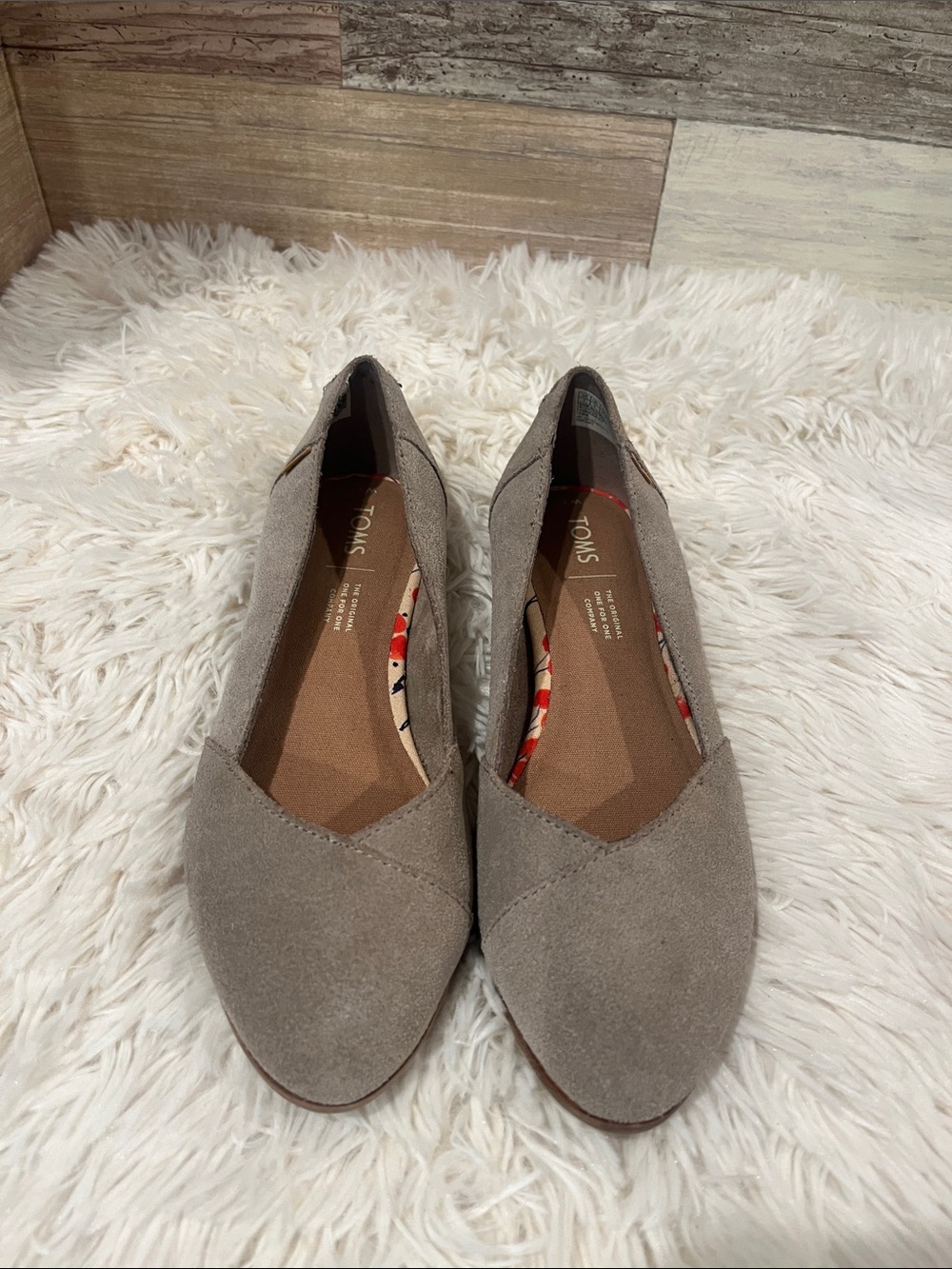 Toms Julie suede flats, desert taupe color, size 8.